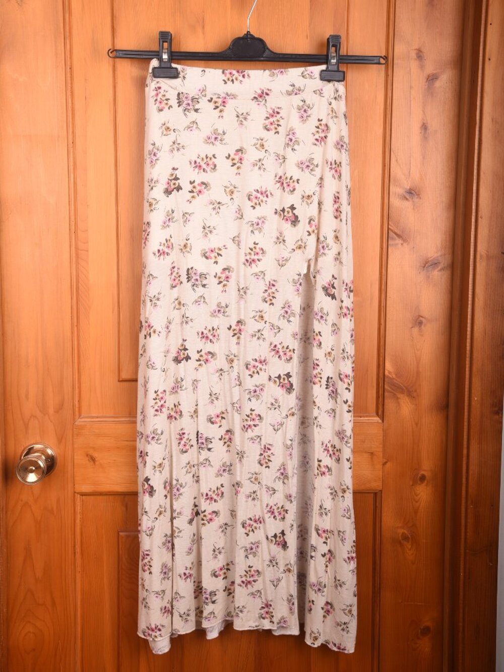 🌸 Brandy Melville Floral Slit Maxi Skirt 🌸